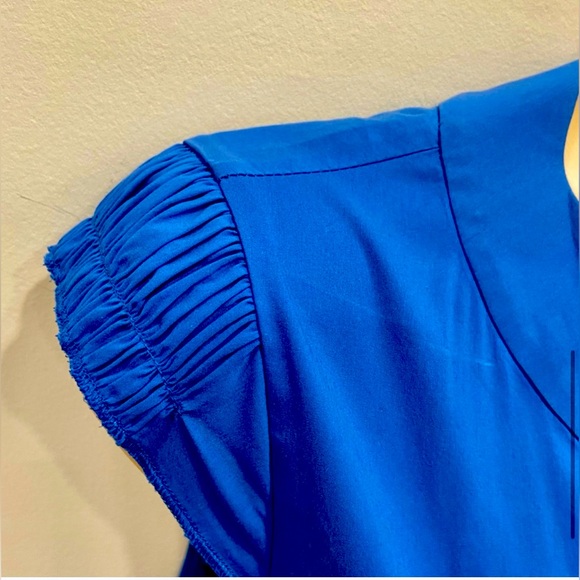 BCBG🦋 MAXAZRIA VIBRANT BLUE DRESS🦋SIZE SMALL DEEP KEYHOLE NECKLINE AND POCKETS - Picture 10 of 16